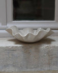 Coupe décorative ou coupe à fruits Ibiza, grand modèle. Grès lisse, émail transparent. Céramique artisanale façonnée à la main à Bordeaux 