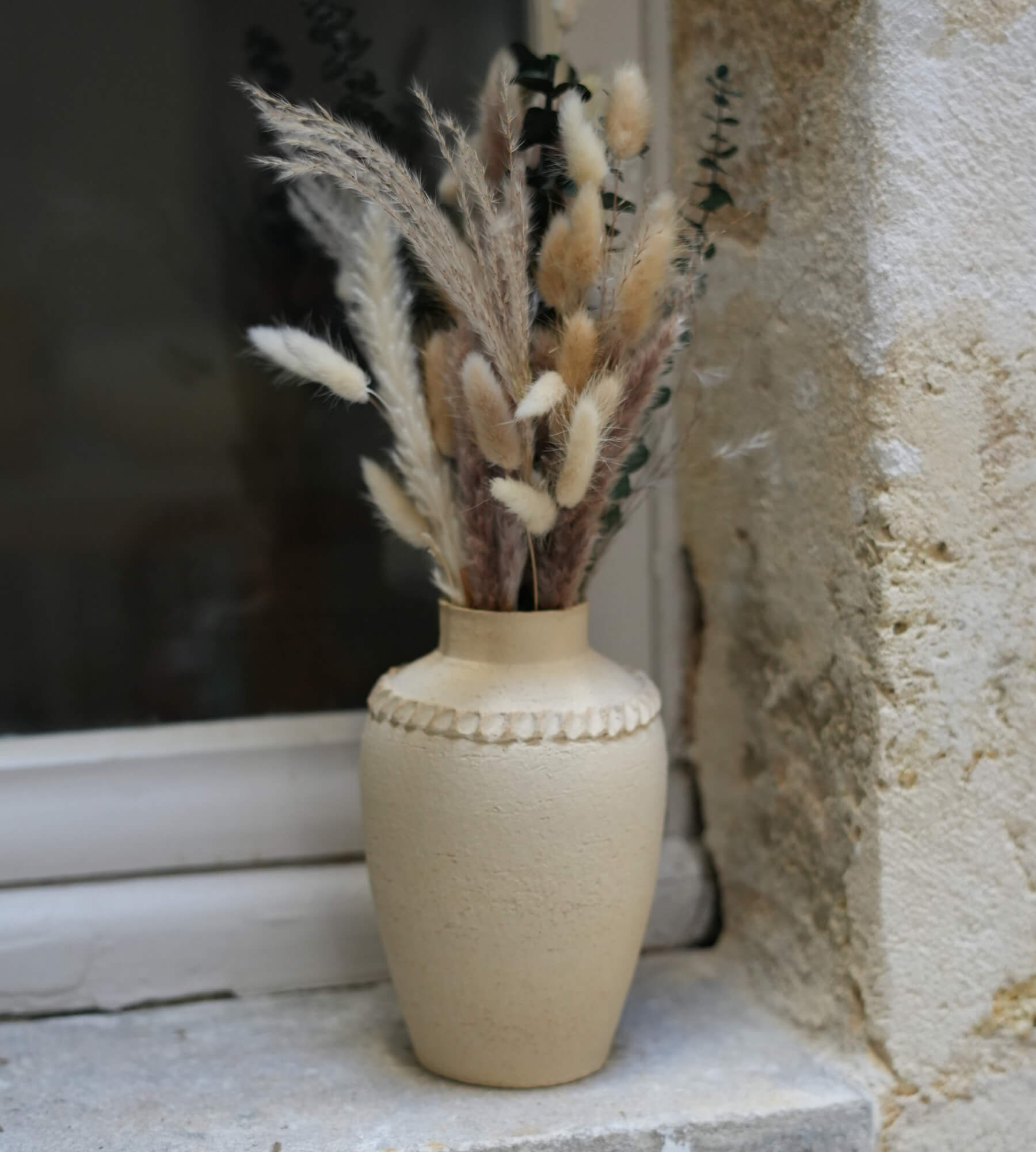 Vase DAHKLA, grès chamotté crème, fleurs séchées 
